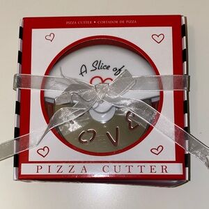 Kate Aspen A Slice of Love Stainless-Steel Pizza Cutter in Miniature Pizza Box